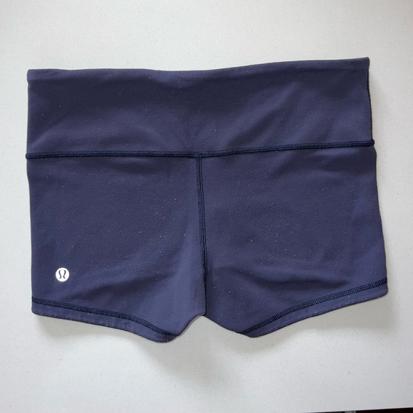 Lululemon 🍋 Boogie Shorts Reversible Size 6 - Picture 6 of 10